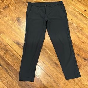 Lululemon commission classic fit pants. 38x32. Good condition